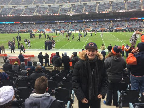 Jakob Alberti attends his first American football game with the Chicago Bears.