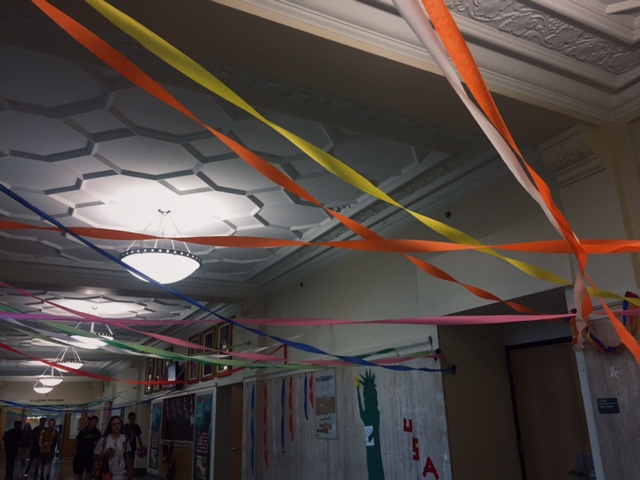 Drama Club decorated the auditorium hallway with colorful streamers to show their school spirit.