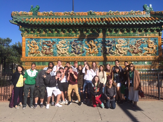 Chinese 2 and 2H pose in front of the infamous Nine Dragon Wall in Chinatown next to Mrs. Li ( far right) and Mrs. Chou (far left). Chinese 2 and 2H students gather around the table at Lao Sze Chuan for lunch after the tour. Wed., Oct 18, 2017