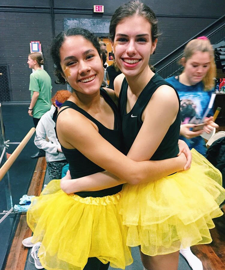 Juniors Sidney Valdez and Jacki Riek sporting a bumblebee look for twin day. Both are members of the dance core, and are loving this show.