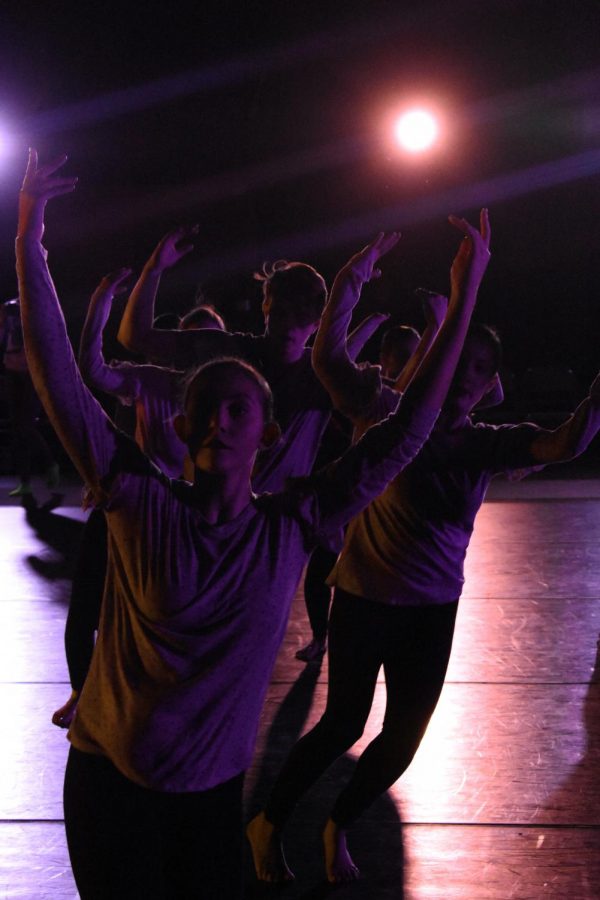 Advanced dancers performed their piece Shabbot Moon for their concert, choreographed by Anna Saphozhnikov. 