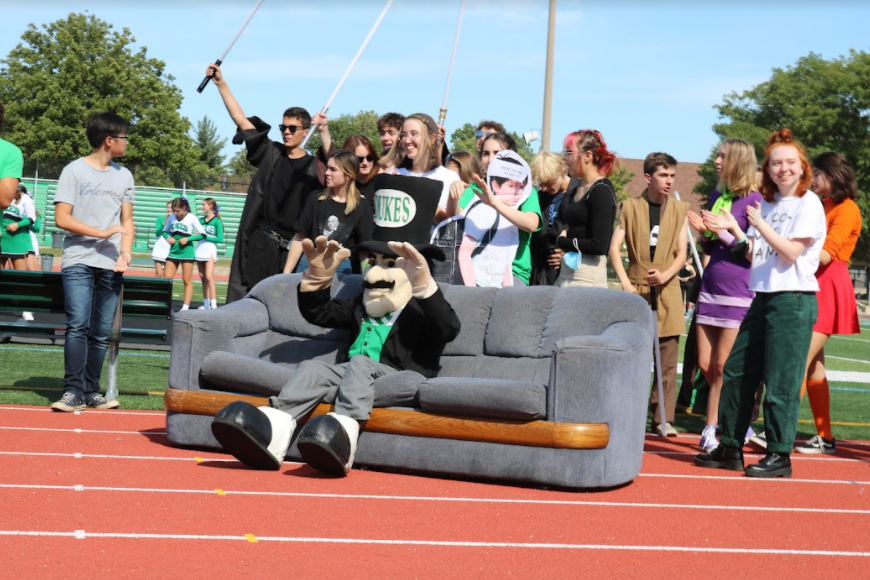The Duke waits for the King of the Couch results along with the groups. The competition involved several groups of seniors dressing up in costumes and playing music in the halls on the Fridays leading up to the homecoming game. The winning team, voted on by the York community, gets to sit on a couch during the homecoming football game.